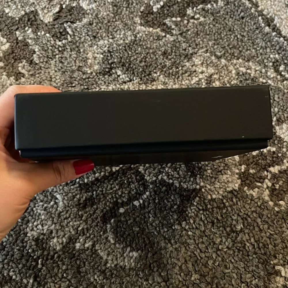Chanel Black Box - Picture 4 of 10